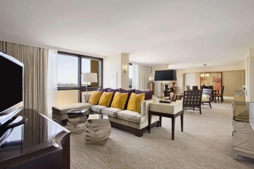 Hilton Miami Airport Blue Lagoon image 20