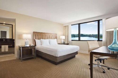 Hilton Miami Airport Blue Lagoon image 3