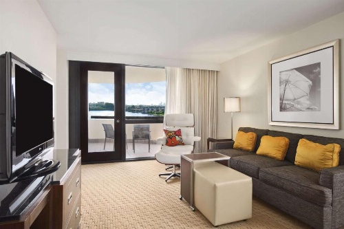 Hilton Miami Airport Blue Lagoon image 6